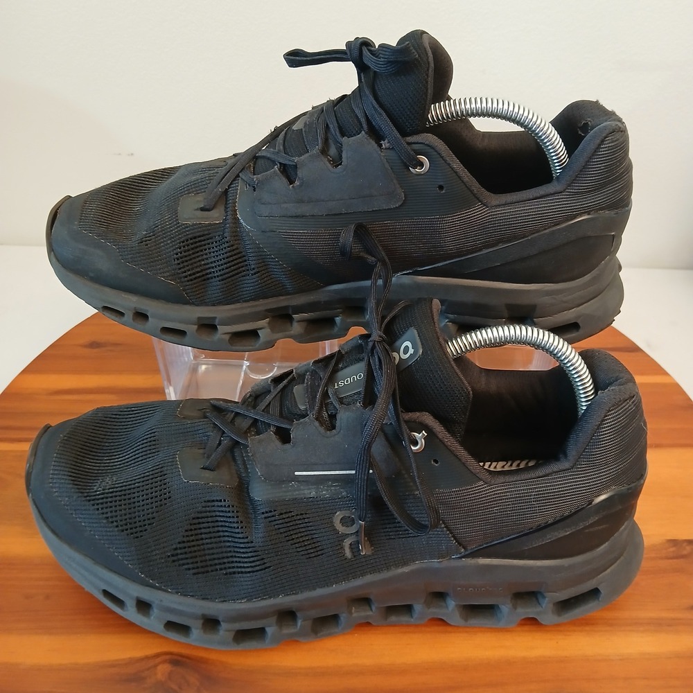 On Cloudstratus Running Shoes Mens 11 Black CloudTec Sneakers 39.99214